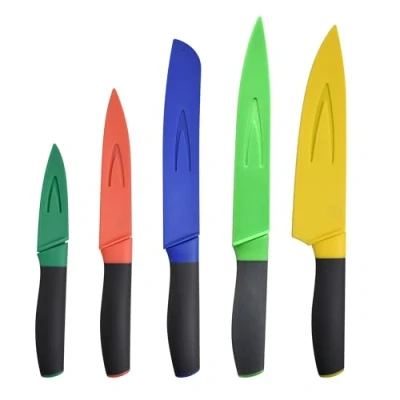 Imagen de UNITED COLORS OF BENETTON. BE079 Set 5 cuchillos de cocina con funda/protector Casa Benetton, Acero Inoxidable