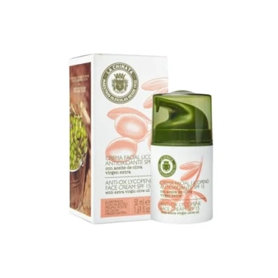 Imagen de Crema Facial Antioxidante con Licopeno y Aceite de Oliva Virgen Extra La Chinata Hidratante Nutritiva SPF 15 Protección Solar Anti envejecimiento Piel Radiante Suave 50ml