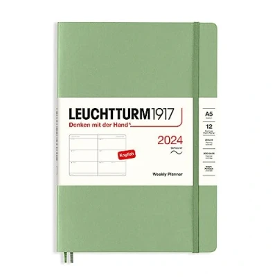 Imagen de LEUCHTTURM1917 367662 Agenda semanal, tapa blanda, tamaño mediano (A5) 2024, 12 meses, salvia, inglés