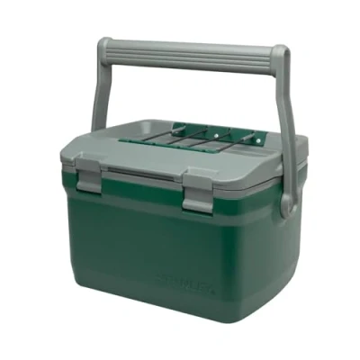 Imagen de Stanley Adventure Nevera Portatil de Exterior 6.6L Doble Pared Espuma Aislante Sin BPA Portátil Pequeña Viaje Resistente A prueba Fugas Green