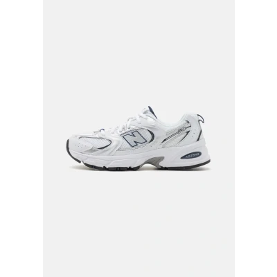 Imagen de New Balance 530 Unisex Zapatillas para niños, Talla: 37, White Zapatos
