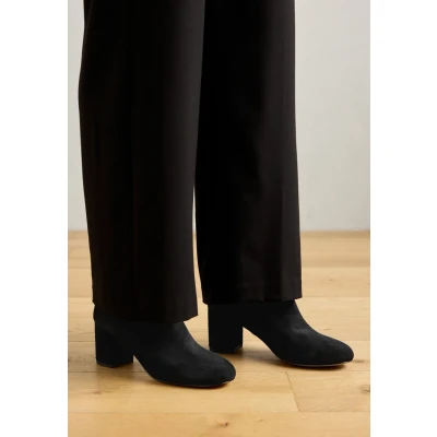 Imagen de Botines de mujer Geox Virnilisa 65 E