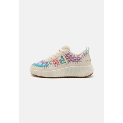 Imagen de XTI Zapatilla Mujer Aqua Calzado Cómodo y Versátil Moda Casual Modelo 14359101 (Talla 41)