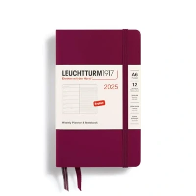 Imagen de LEUCHTTURM1917 370646 agenda semanal y cuaderno de notas Pocket (A6) 2025, Port Red, Inglés