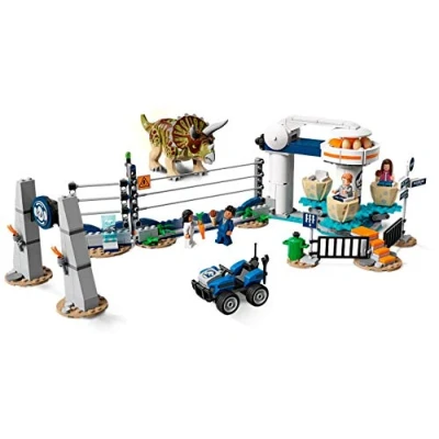 Imagen de LEGO Jurassic World Caos del Triceratops Juguete de construcción Dinosaurios Inspirado en las Películas World, Novedad 2019 (75937)