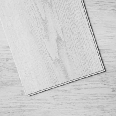 Imagen de VEVOR Baldosas de Vinilo Entrelazadas 1220 X 185 mm, 10 5,5 mm Grosor Se Encajan, Pisos Bricolaje Grano Madera Gris Claro para Cocina, Comedor, Dormitorios y Baños su Hogar