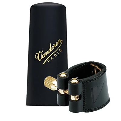 Imagen de Vandoren LC26P Abrazadera de cuero con boquillero plástico para saxofón soprano