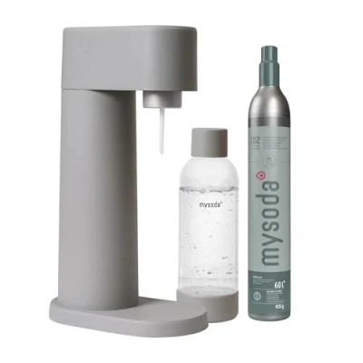 Imagen de Mysoda: Woody Set Aireador de agua compuesto madera renovable con botella plástico sin BPA 1 litro bloqueo rápido y cilindro CO2, color gris