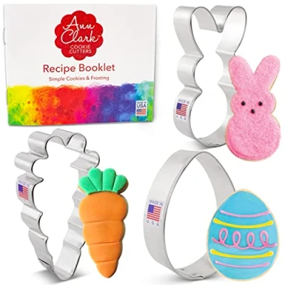 Imagen de Ann Clark Cookie Cutters Juego de 3 cortadores galletas diversión Semana Santa con libro recetas, conejito Pascua, huevo Pascua y zanahoria
