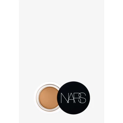 Imagen de NARS Soft Matte Complete Corrector Caramel 6,2 gramo