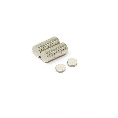 Imagen de Magnet Expert F323 25 Imanes circulares para manualidades (neodimio resistente, 8 x 2 mm, 1 kg, 20 unidades)