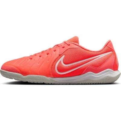 Imagen de Nike Performance Tiempo Legend 10 Academy Botas de fútbol sin tacos, Talla: 38.5, Hot lava/white Piel imitación/tela