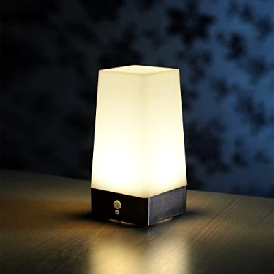 Imagen de Auraglow Luz Nocturna Inalámbrica con Sensor PIR de Movimiento para Lámpara Mesa LED Super Brillante, alimentada por Batería