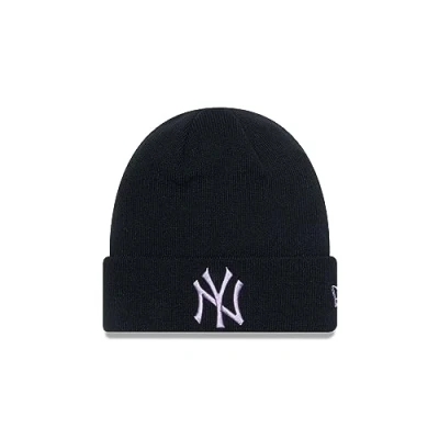 Imagen de New Era League Essential Beanie York Yankees Fanartikel Winter MLB Schwarz Lila Cuff Knit One Size