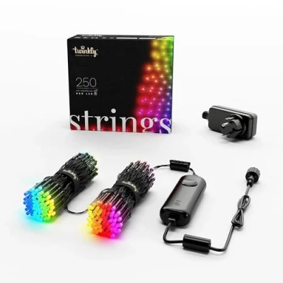 Imagen de Twinkly Strings Guirnalda de Luces LED con 250 RGB Iluminación Interior y Exterior Control por App, Cable Negro, 20m