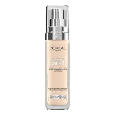 Imagen de L&#039;Oreal Paris Make up Designer Base de Maquillaje Acabado Natural Con Ácido Hialurónico, Tono Piel Claro 1.N, 30 ml (Paquete 1)