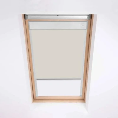 Imagen de estor enrollable Skylight para ventanas de techo Velux, opaco, código ventana CK02, color crema