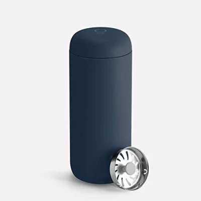 Imagen de Fellow Carter Move taza de viaje acero inoxidable con aislamiento al vacío para café y té interior cerámica protector contra salpicaduras, color azul piedra, 16 onzas