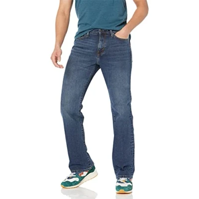 Imagen de Amazon Essentials Vaqueros Acampanados de Corte Recto Hombre, Lavado Medio, 28W / 30L
