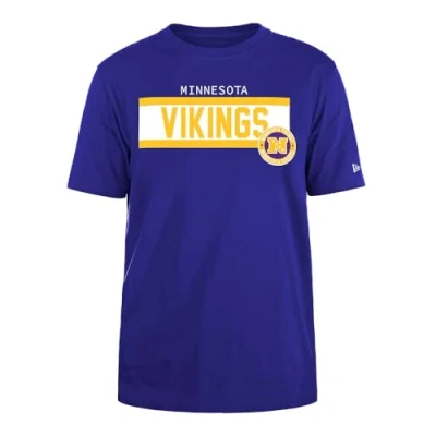 Imagen de MINNESOTA VIKINGS New Era Cap NFL Camiseta Regular de Tinta Alta Densidad Serigrafiada Frontal gráfico Original del Equipo, Color Unisex Morado