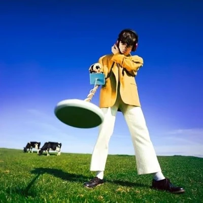 Imagen de What Happened To The Beach? Vinilo Amarillo Declan Mckenna