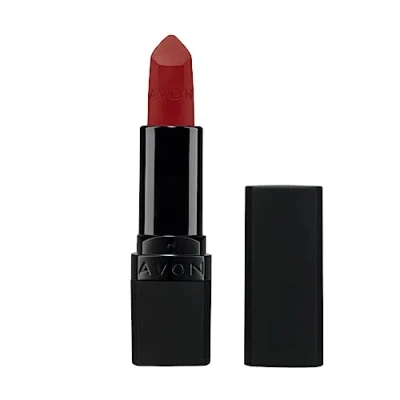Imagen de AVON Barra de Labios Ultra Matte Tono Red Supreme Enriquecido con Vitamina E, Aceite Aguacate y Sésamo Cobertura Cómoda No se cuartea ni seca SPF 15 Color Rojo Oscuro