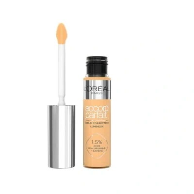 Imagen de L&#039;Oréal Paris Sérum Corrector Iluminador, Cobertura Media, Acabado Radiante, con 1,5% Ácido Hialurónico y Cafeína, Accord Parfait, Tono 6N, 10ml