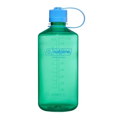 Imagen de Nalgene Botella de agua ligera Sustain Tritan, sin BPA, irrompible, para mochilero, senderismo, gimnasio, 907 ml, boca estrecha, color verde pastel
