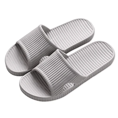 Imagen de APIKA Zapatillas Antideslizantes para Mujeres Y Hombres Uso En Interiores Al Aire Libre Baño Sandalia Suela De Espuma Suave Zapatos Piscina Casa Hogar Slide(40/41 EU,Gris)