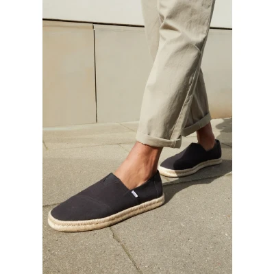 Imagen de TOMS ALP Alpargatas, Hombre, Talla: 44, Black Zapatos
