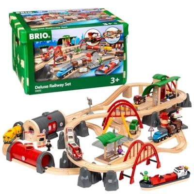 Imagen de BRIO WORLD Set Circuito de Tren deluxe, con Accesorios, Compatibile tutti i Prodotti Brio, 87 Piezas, Edad 3+ Años