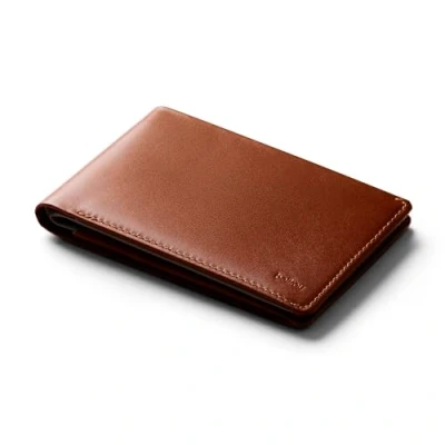 Imagen de Bellroy Cartera de Viaje Travel Wallet (Pasaporte, Tarjetas embarque, Billetes, y bolígrafo) Sienna