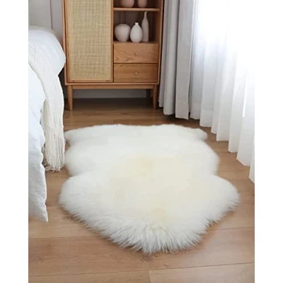 Imagen de YIHAIC Piel de Oveja sintética, sensación acogedora como auténtica Lana Alfombra Man Made Lujo sofá cojín (Blanco, 60 x 90 cm)