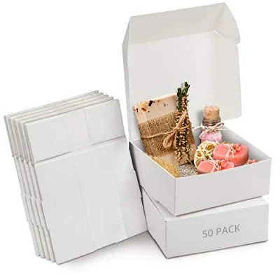 Imagen de Kurtzy Cajas de Cartón Kraft Blancas (Pack 50) Medidas las 12 x 5 cm Caja Fácil Ensamblado Cuadrada Presentación para Fiestas, Cumpleaños, Bodas