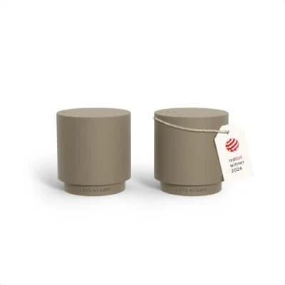 Imagen de LARS NYSØM Juego de Salero y Pimentero Acero Inoxidable con Moderno Diseño Minimalista, Fácil Recarga (Taupe Brown)