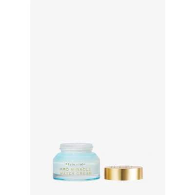 Imagen de Revolution Pro, Miracle Water Cream, crema facial hidratante tipo gel con ácido hialurónico y niacinamida, recomendada por dermatólogos, vegana libre de crueldad, 50 ml