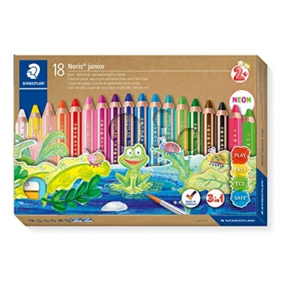 Imagen de STAEDTLER Noris Junior 140 C18 lápiz de color extra grueso 3 en 1: color, cera y acuarelable. Estuche con 18 lápices colores surtidos + afilalápices