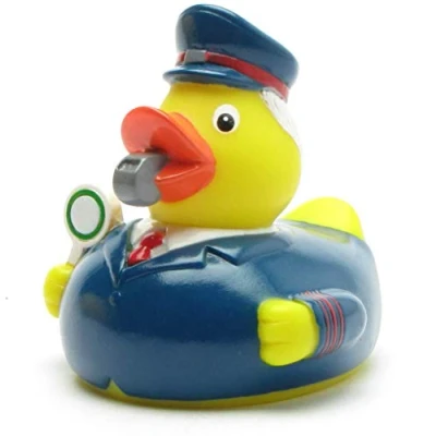 Imagen de Duckshop pato de baño con conductor tren, chirrido Schaffner I L: 8 cm, incluye llavero en el set