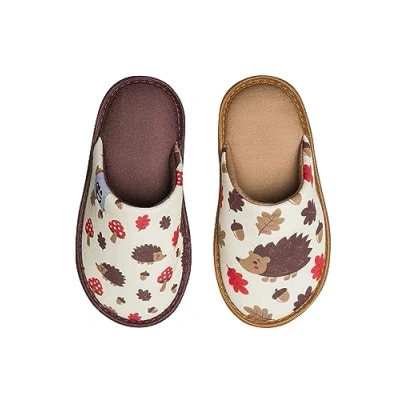 Imagen de Dedoles Pantuflas Unisex Hombre Mujer y Niños Espuma viscoelástica muchos diseños divertidos Unicornio Gatos Aguacates Planetas Salchicha Regalo, Color: Erizo del bosque, 32 33 EU