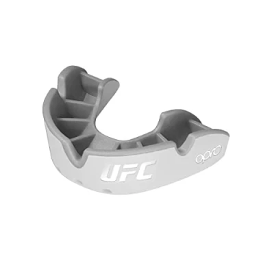 Imagen de protector bucal deportivo OPRO Silver Level UFC para adultos y niños con estuche, tecnología de ajuste revolucionaria UFC, MMA, rugby, BJJ, boxeo (Plata, Joven)