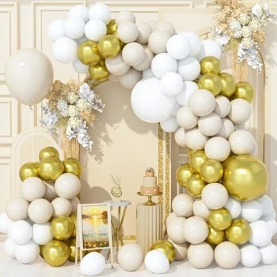 Imagen de Teselife 136 Piezas Kit Arco Globos Oro Blanco, Guirnalda Fiesta Metálico Blanco Arena Beige Para Cumpleaños Baby Shower Boda Aniversario Carnaval Suministros Decoración