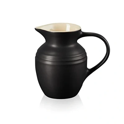 Imagen de Le Creuset Jarra pequeña de cerámica gres, 600 ml, 550 g, Negro Mate, 80903060000005