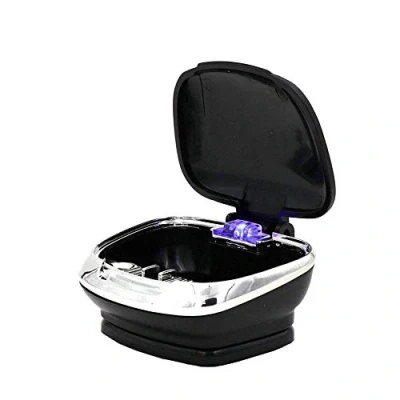 Imagen de Kytpyi Cenicero para auto portátil, Mini Easy Clean Up ignífugo, desmontable y resistente a las llamas con tapa azul cigarrillos luz LED Negro
