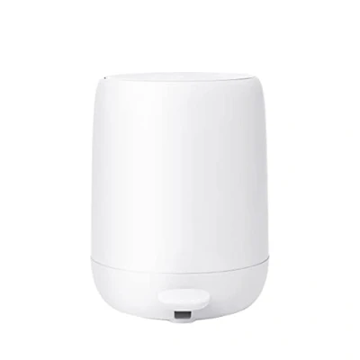 Imagen de Blomus SONO cubo de basura con pedal cierre suave, basura, pedal, color blanco, material plástico, silicona