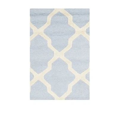 Imagen de SAFAVIEH Alfombra Ava Textured Area Rug, 91 x 152 cm Azul Claro