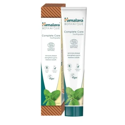 Imagen de Pasta de dientes a base hierbas Himalaya Botanique Complete Care con certificación Ecocert Cosmos Natural, sabor menta, combate la placa, refresca el aliento, sin flúor, crueldad, 75 ml