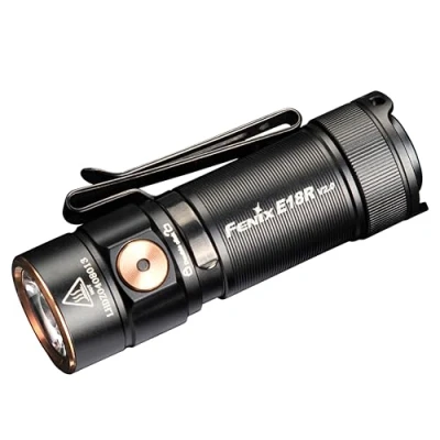 Imagen de fenix E18R v2.0, mini linterna EDC recargable 1200 lúmenes 146 m 200 horas máximo Tapa trasera magnética Clip de cuerpo bidireccional Modo luz luna 1 lumen Puerto carga USB C