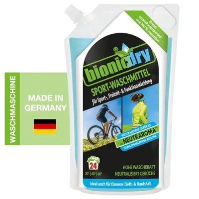Imagen de Bionicdry Detergente para deportes, limpieza + protección de ropa cualquier condición meteorológica ideal exterior, deporte y funcional, sin PFC, 24 lavados, 960 ml