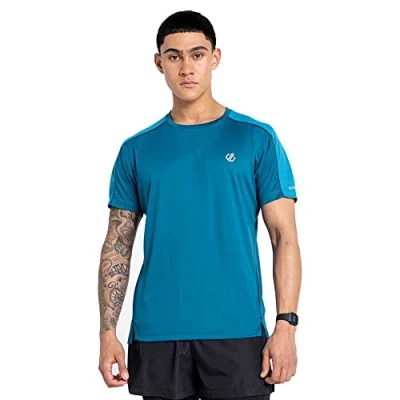 Imagen de Dare2b Camiseta Discernible de Entrenamiento para Hombre GIM and Running Q WIC Tejido Reciclado Ligero con Repelente olores y Detalles Reflectantes Estampados