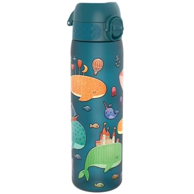 Imagen de Ion8 Botella Agua, 500ml, a Prueba de Fugas, Fácil Abrir, Cerradura Segura, Apta para Lavavajillas, Sin BPA, Asa Transporte, Limpiar, Neutro en Carbono, Diseño Ballenas